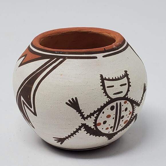 Carlos Laate - Eileen Yatsattie Zuni Pueblo Polychrome pottery bowl Small 2"